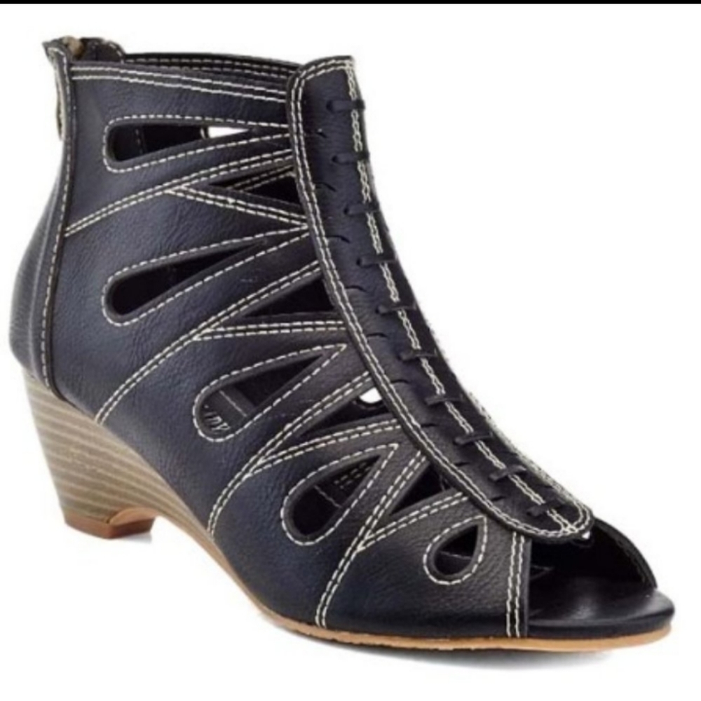 New  Charming Lady Lucca black sandal